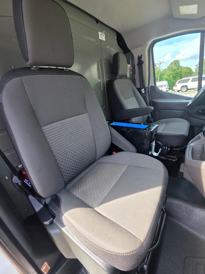 Ford Transit 250 Van Low Roof w/Sliding Pass. 130-in. WB 2020