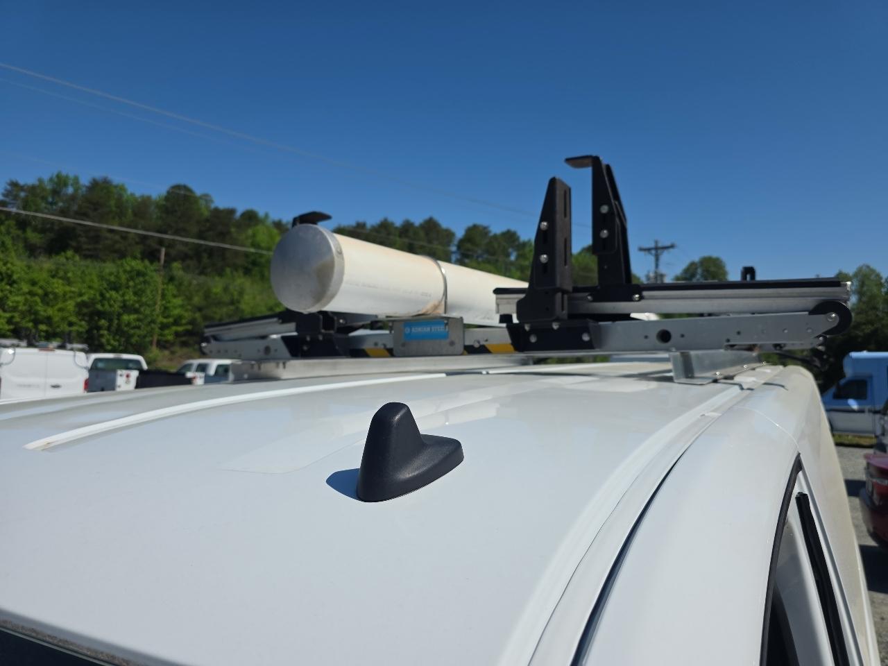 Ford Transit 250 Van Low Roof w/Sliding Pass. 130-in. WB 2020