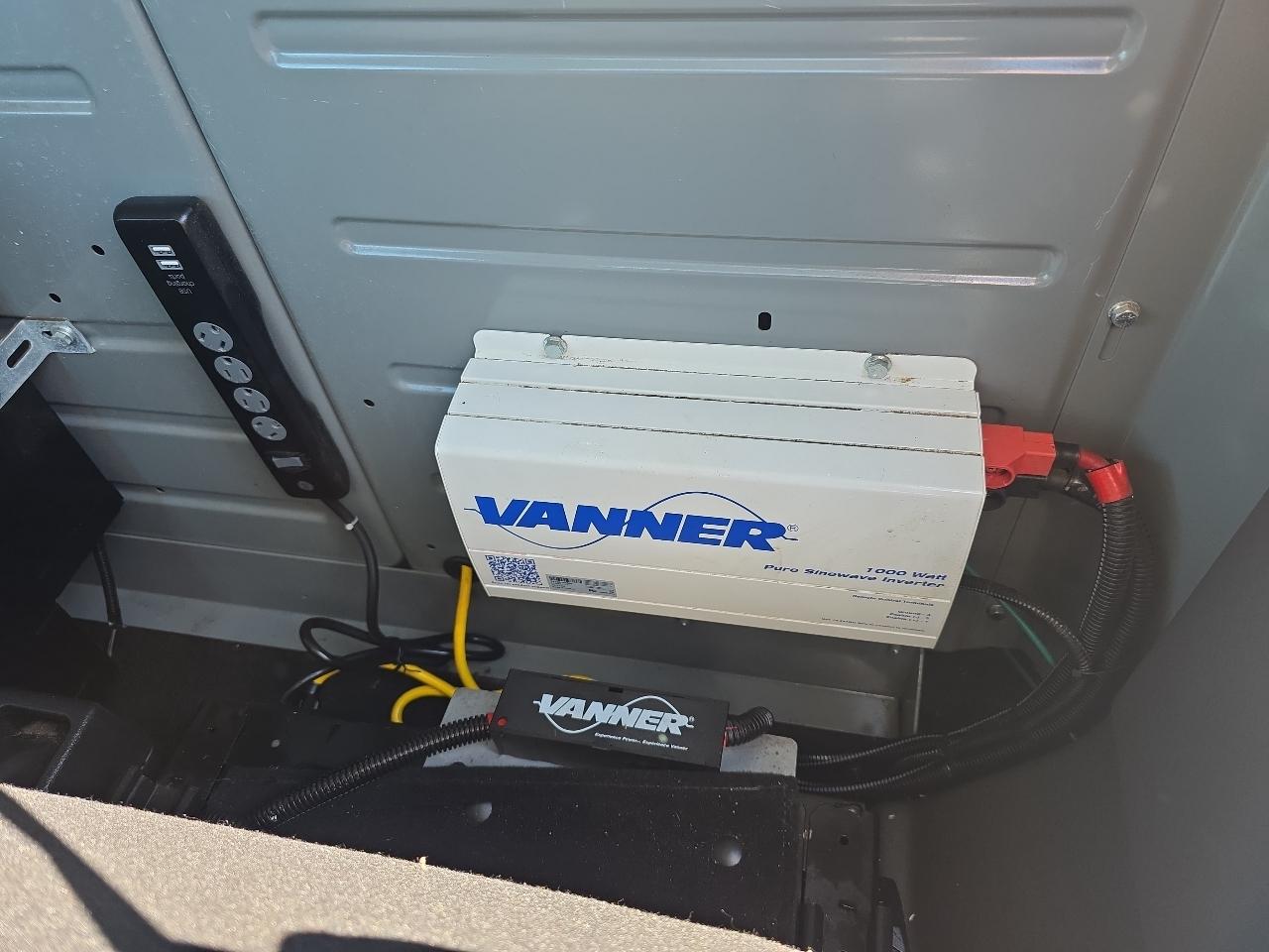 Ford Transit 250 Van Low Roof w/Sliding Pass. 130-in. WB 2020