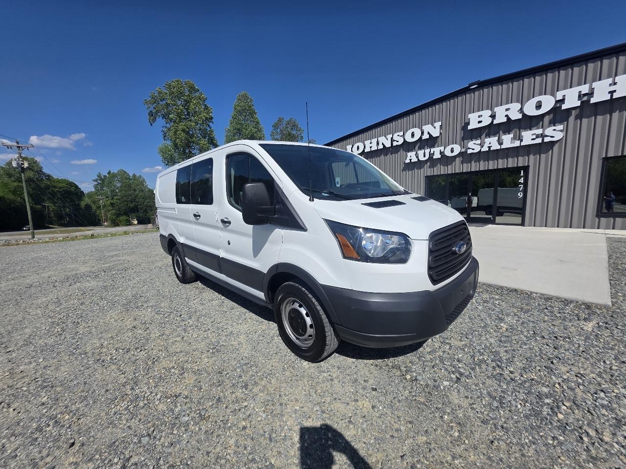 Ford Transit 250 Van Low Roof 60/40 Pass.130-in. WB 2018
