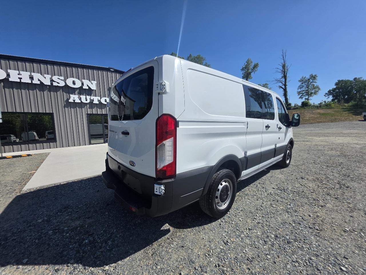 Ford Transit 250 Van Low Roof 60/40 Pass.130-in. WB 2018