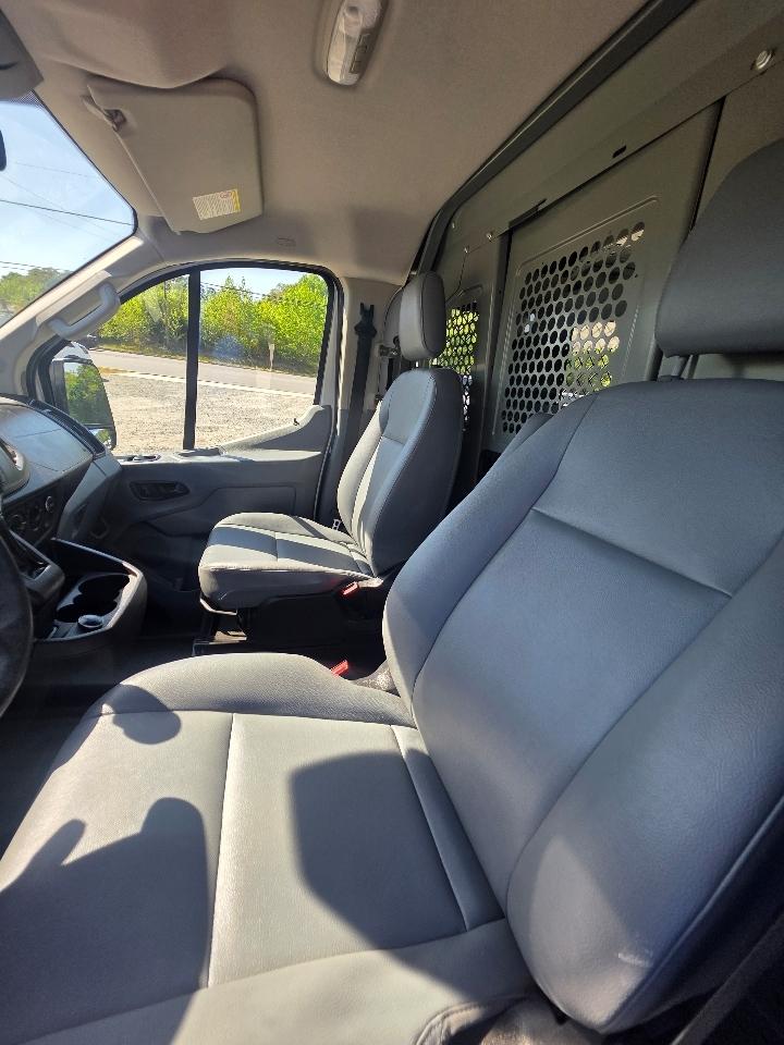 Ford Transit 250 Van Low Roof 60/40 Pass.130-in. WB 2018