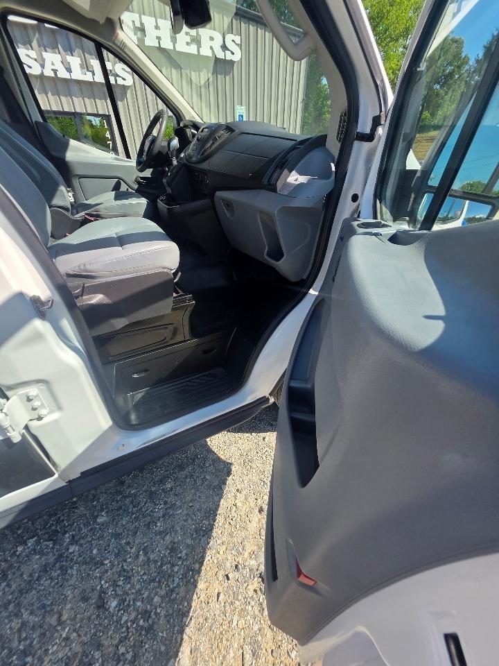 Ford Transit 250 Van Low Roof 60/40 Pass.130-in. WB 2018