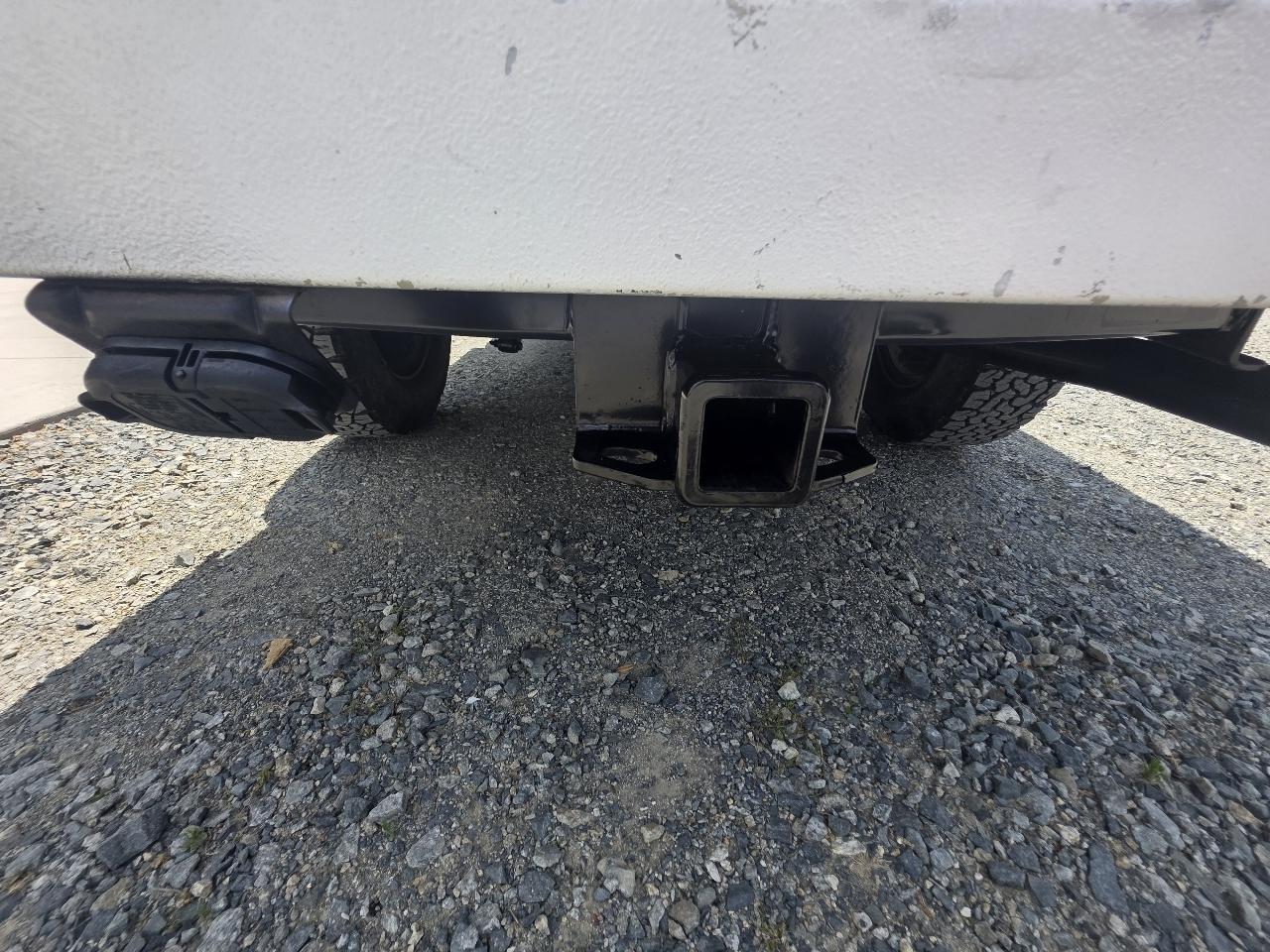 GMC Sierra 2500HD 2WD Reg Cab 133" Work Truck 2012