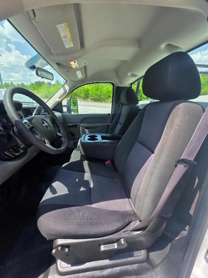 GMC Sierra 2500HD 2WD Reg Cab 133" Work Truck 2012