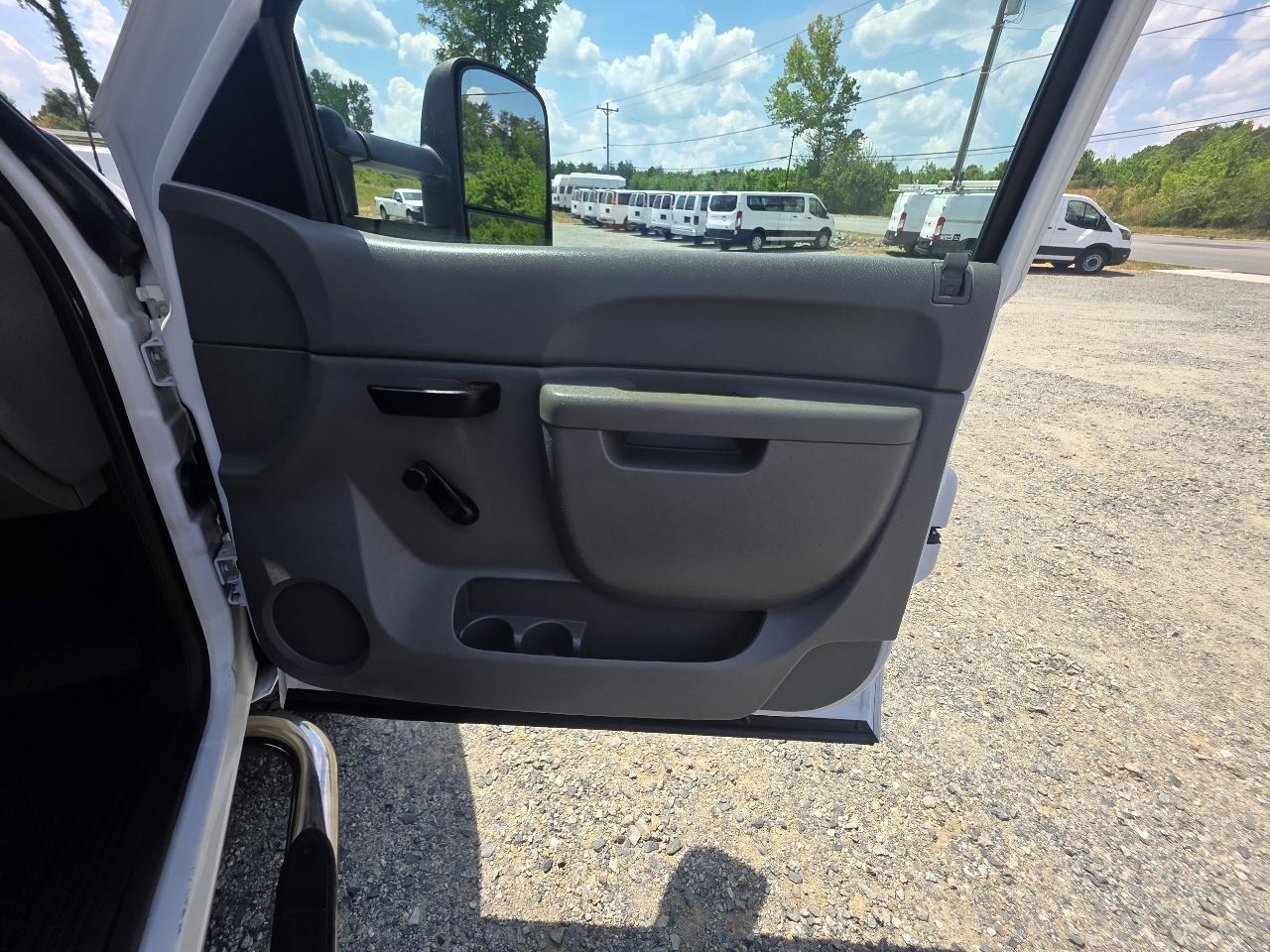 GMC Sierra 2500HD 2WD Reg Cab 133" Work Truck 2012