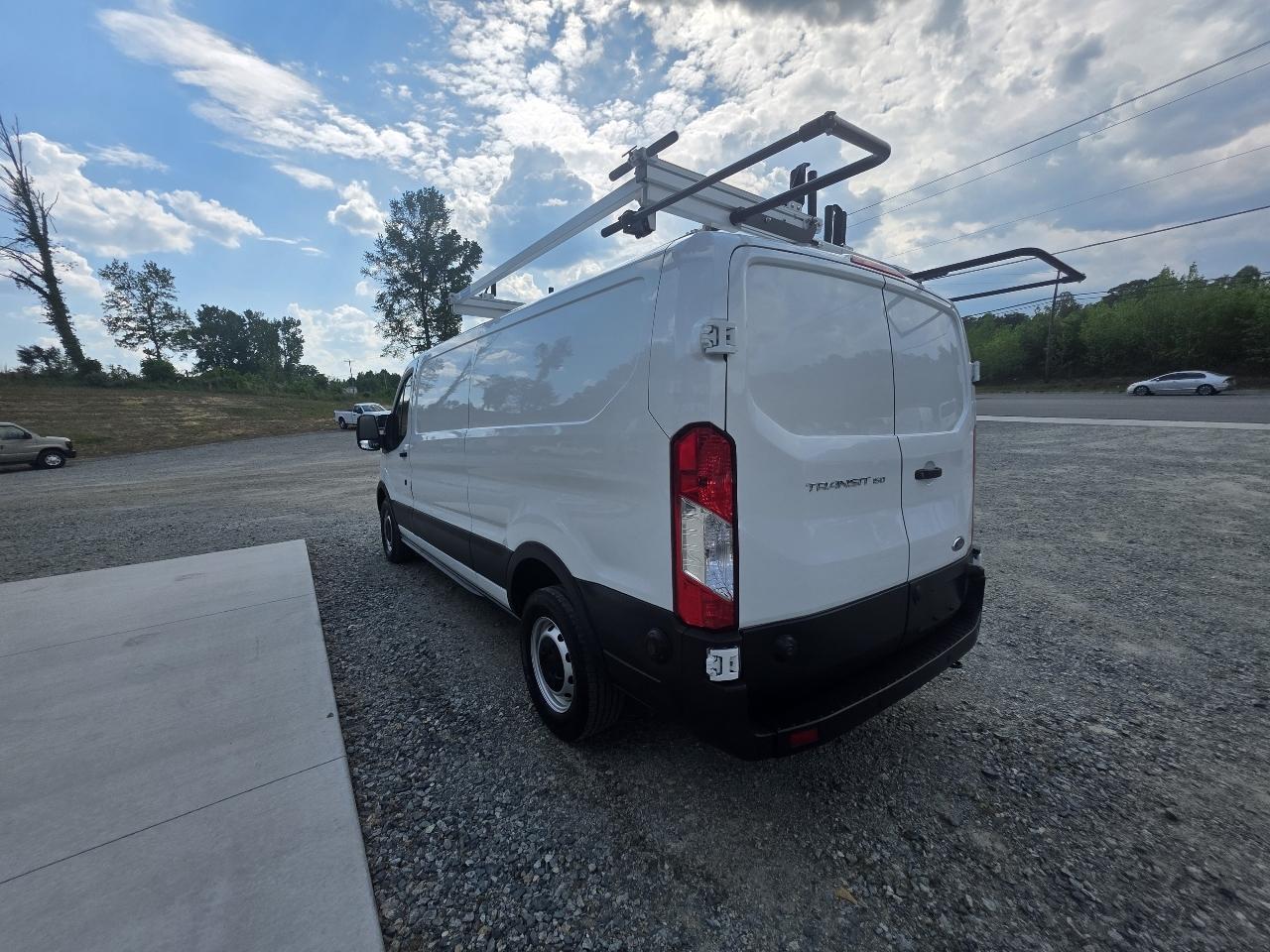 Ford Transit 150 Van Low Roof w/Sliding Pass. 130-in. WB 2020