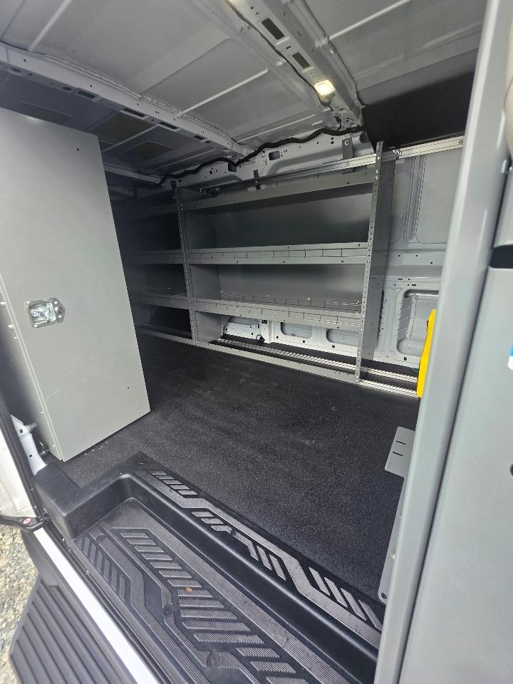 Ford Transit 150 Van Low Roof w/Sliding Pass. 130-in. WB 2020