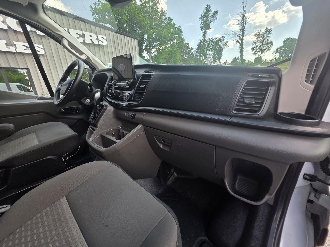 Ford Transit 150 Van Low Roof w/Sliding Pass. 130-in. WB 2020