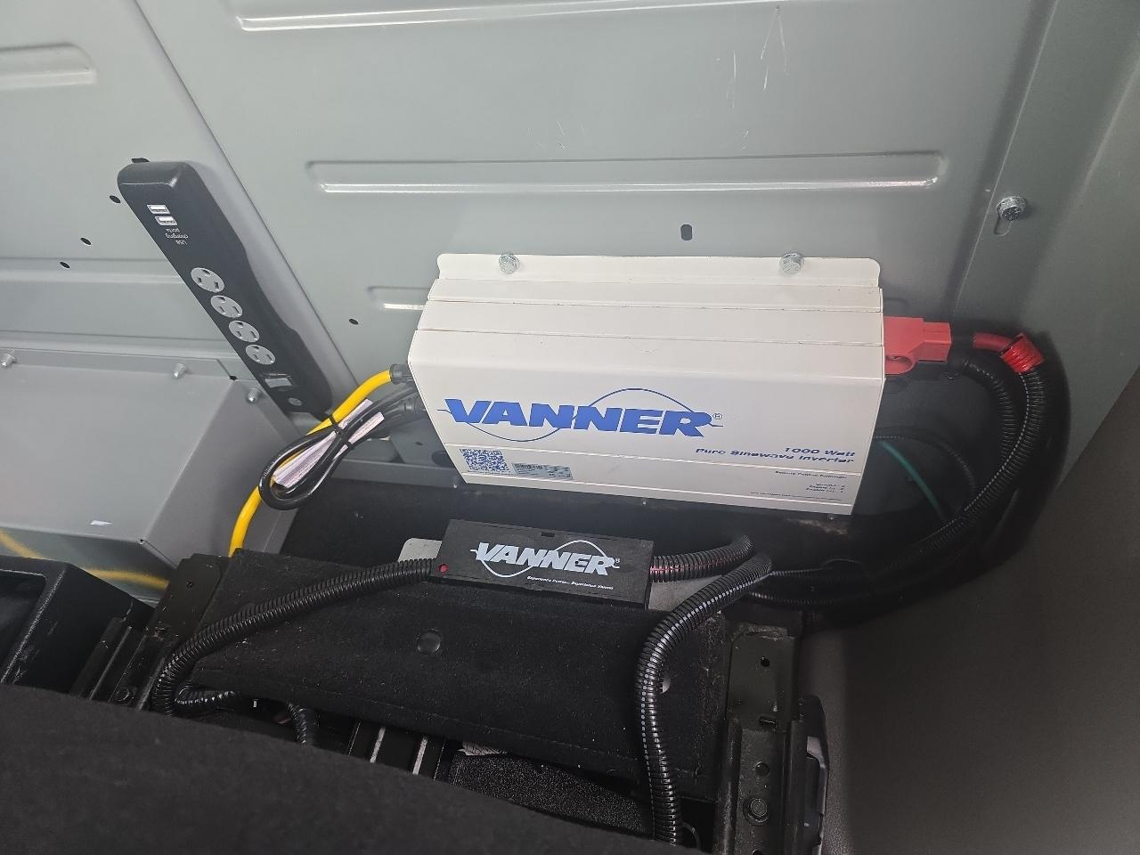 Ford Transit 150 Van Low Roof w/Sliding Pass. 130-in. WB 2020