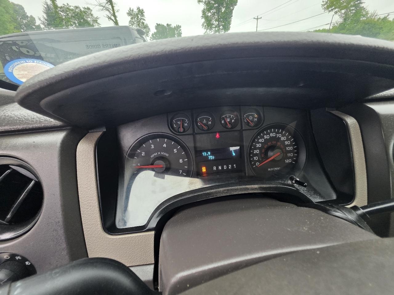 Ford F-150 2WD Reg Cab 126" XL 2009