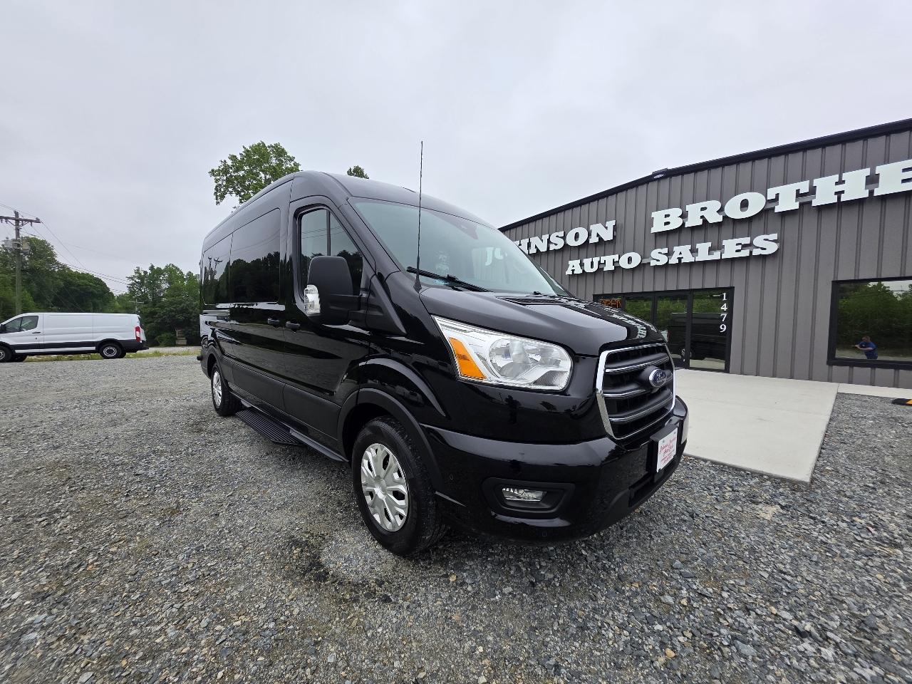 Ford Transit 350 Wagon Med. Roof XL w/Sliding Pass. 148-in. WB 2020