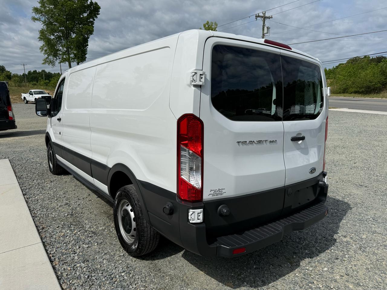 Ford Transit 250 Van Low Roof 60/40 Pass. 148-in. WB 2016
