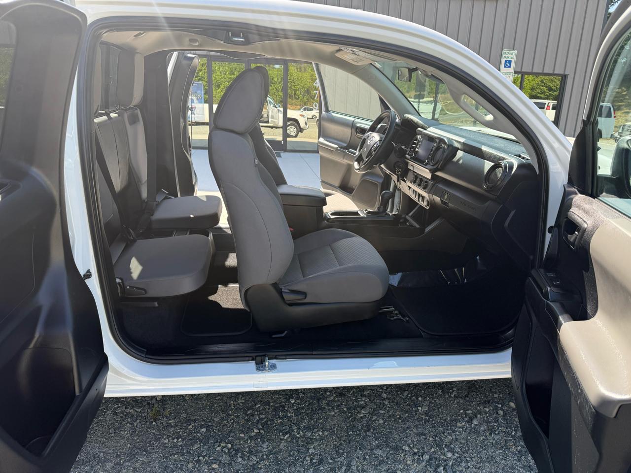 Toyota Tacoma SR5 Access Cab I4 6AT 2WD 2022
