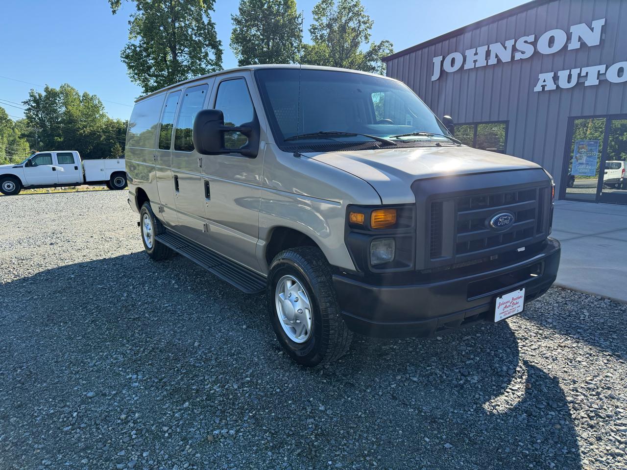 Ford Econoline E-250 2014