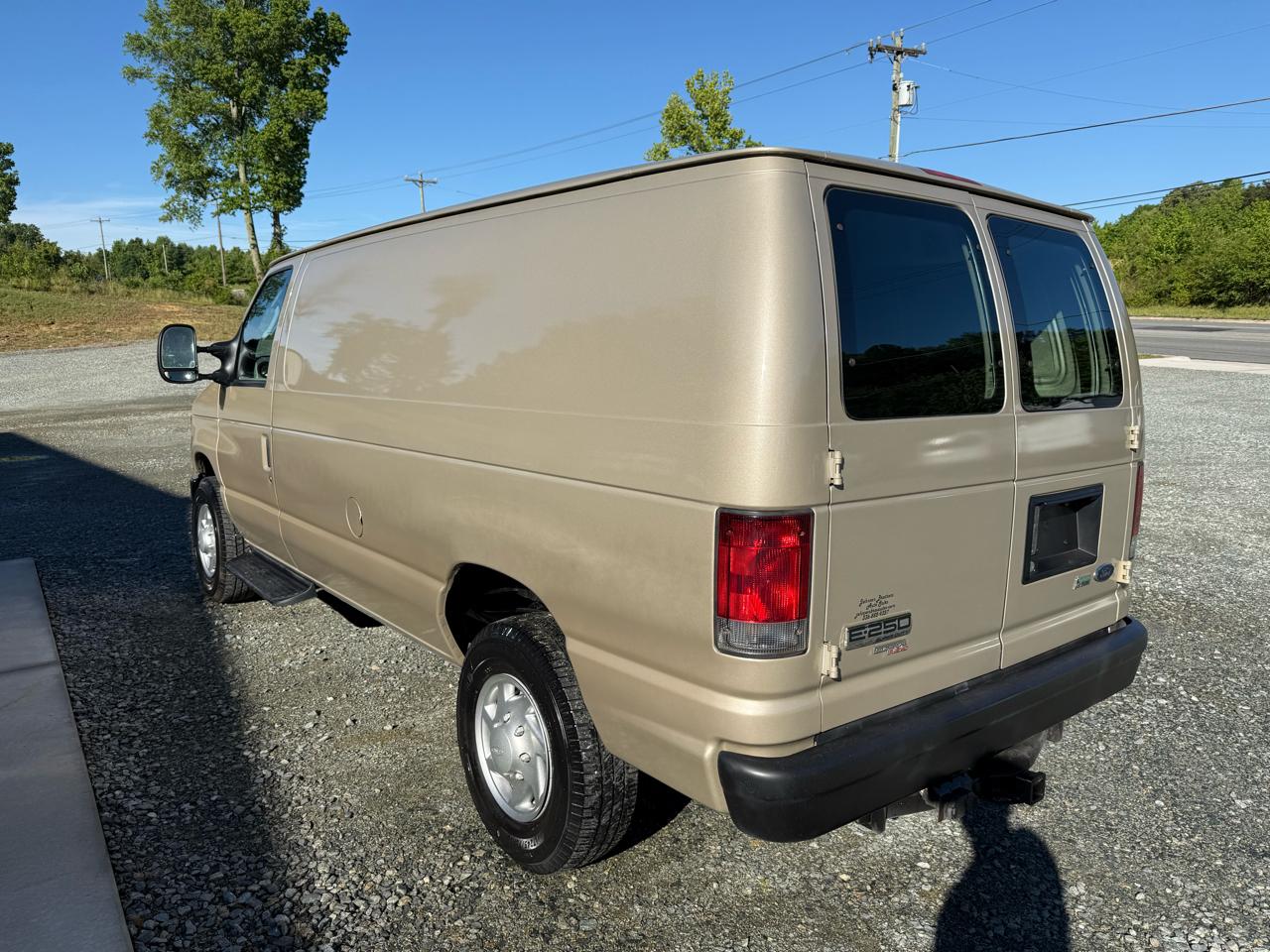 Ford Econoline E-250 2014