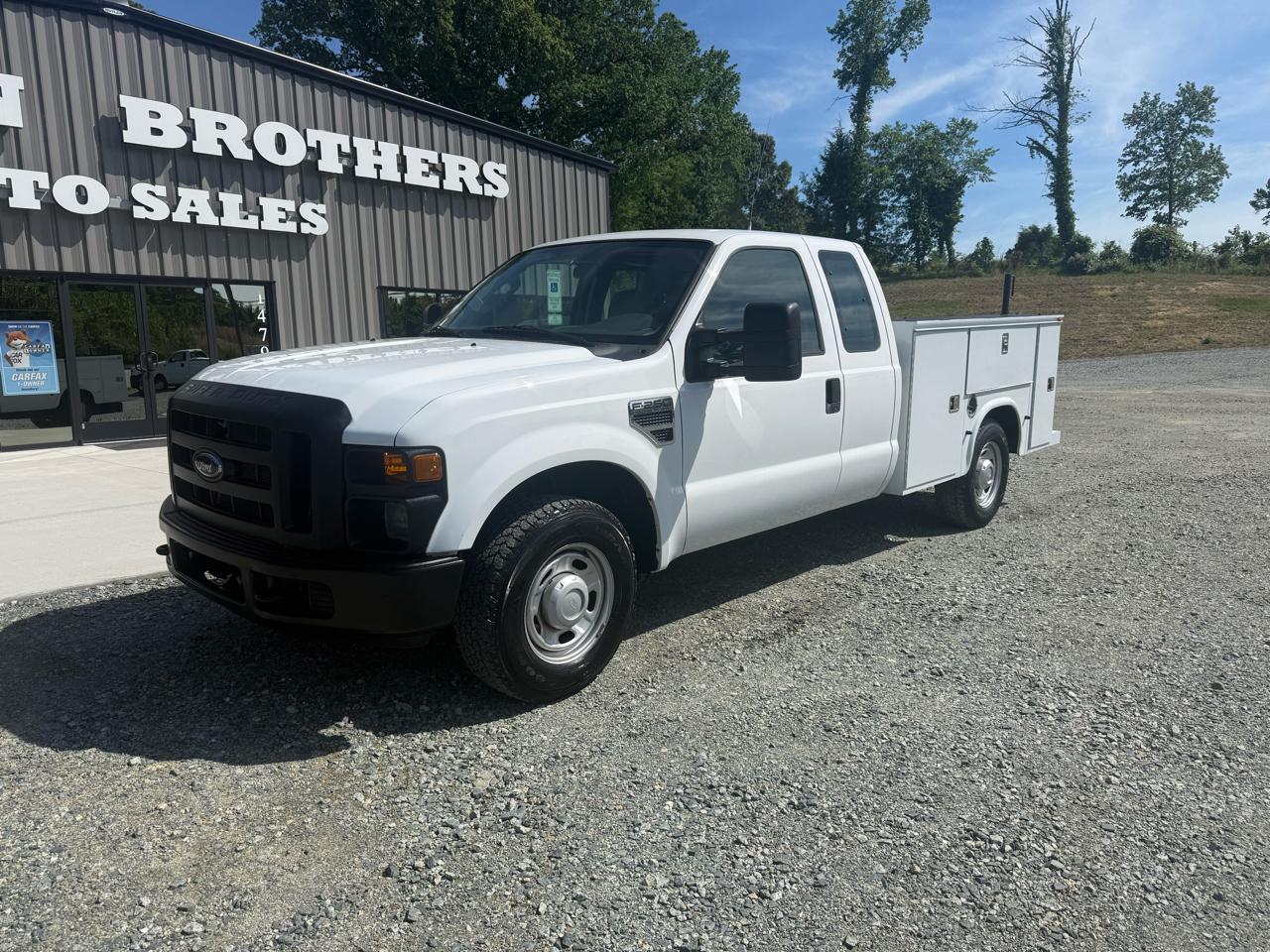 Ford F-250 SD XL SuperCab Long Bed 2WD 2010
