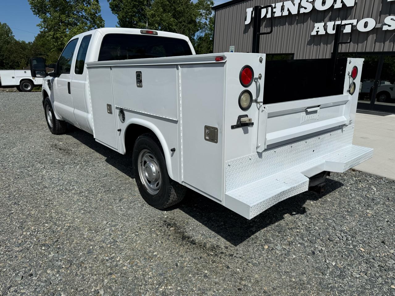 Ford F-250 SD XL SuperCab Long Bed 2WD 2010