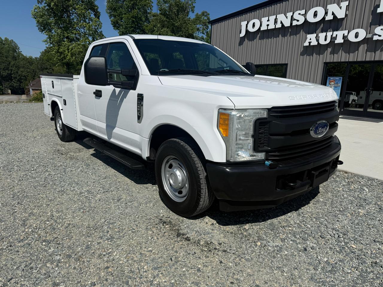 Ford F-250 SD XL SuperCab Long Bed 2WD 2017