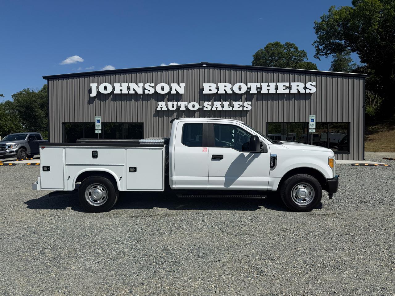 Ford F-250 SD XL SuperCab Long Bed 2WD 2017