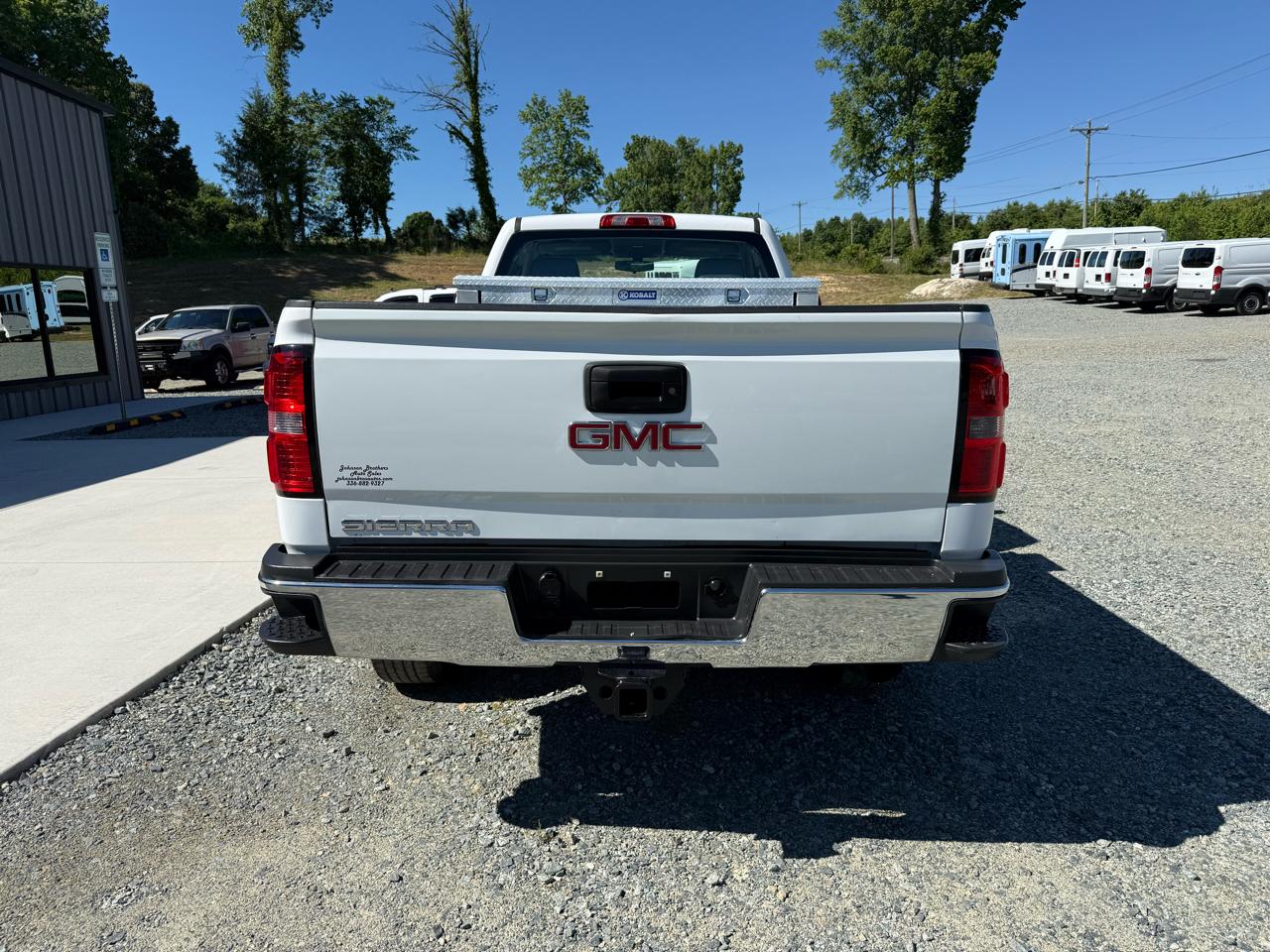 GMC Sierra 2500HD Base Long Box 2WD 2015
