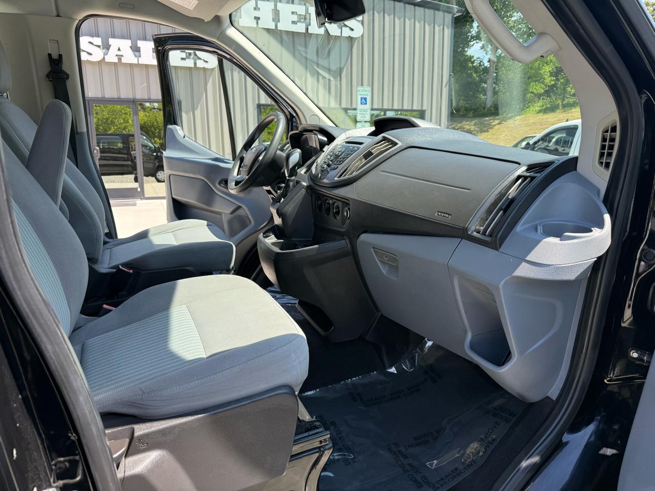 Ford Transit 350 Wagon Low Roof XLT w/Sliding Pass. 148-in. WB 2019