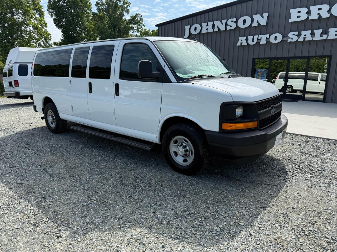 Chevrolet Express LS 3500 Extended 2017
