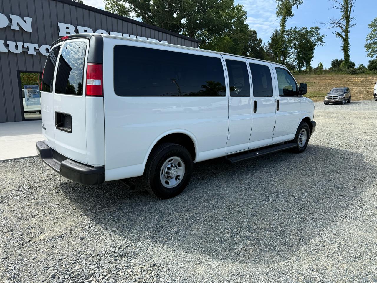Chevrolet Express LS 3500 Extended 2017