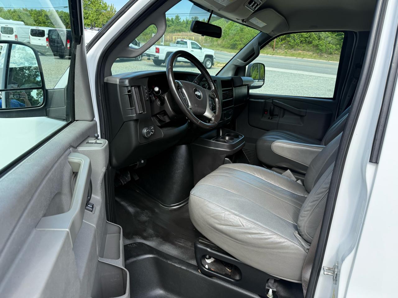 Chevrolet Express LS 3500 Extended 2017