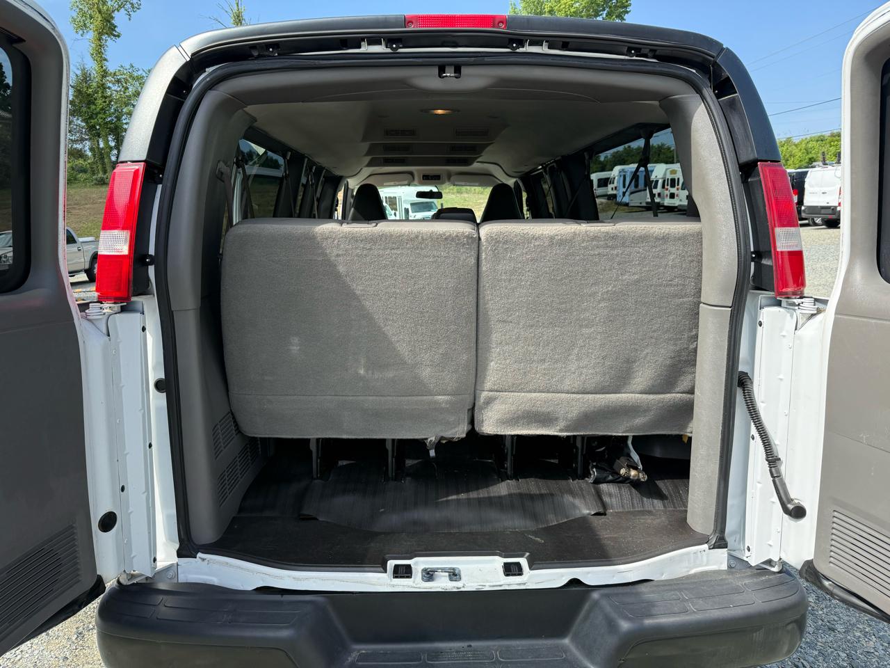 Chevrolet Express LS 3500 Extended 2017