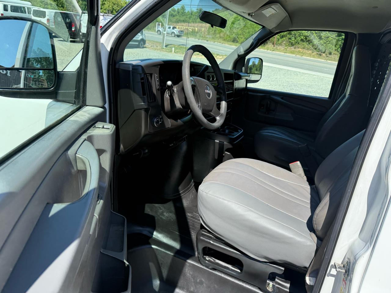 GMC Savana G3500 Cargo 2008