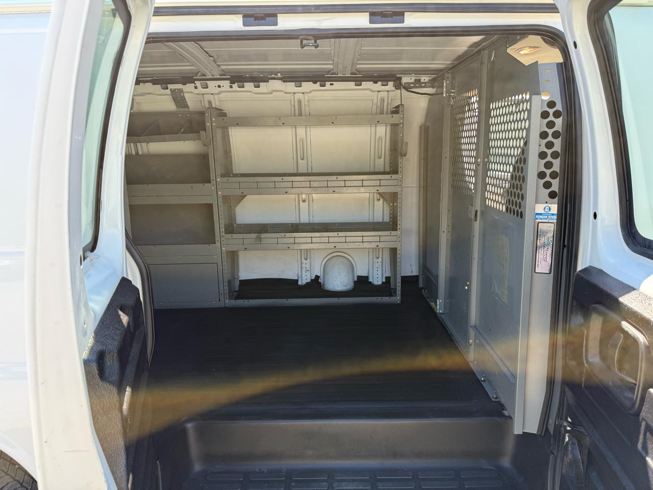 GMC Savana G3500 Cargo 2008