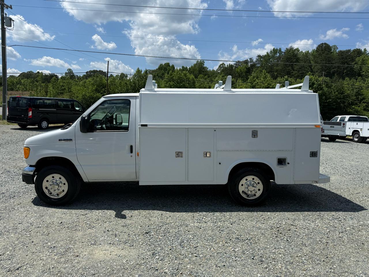 Ford Econoline E-350 Super Duty 2006