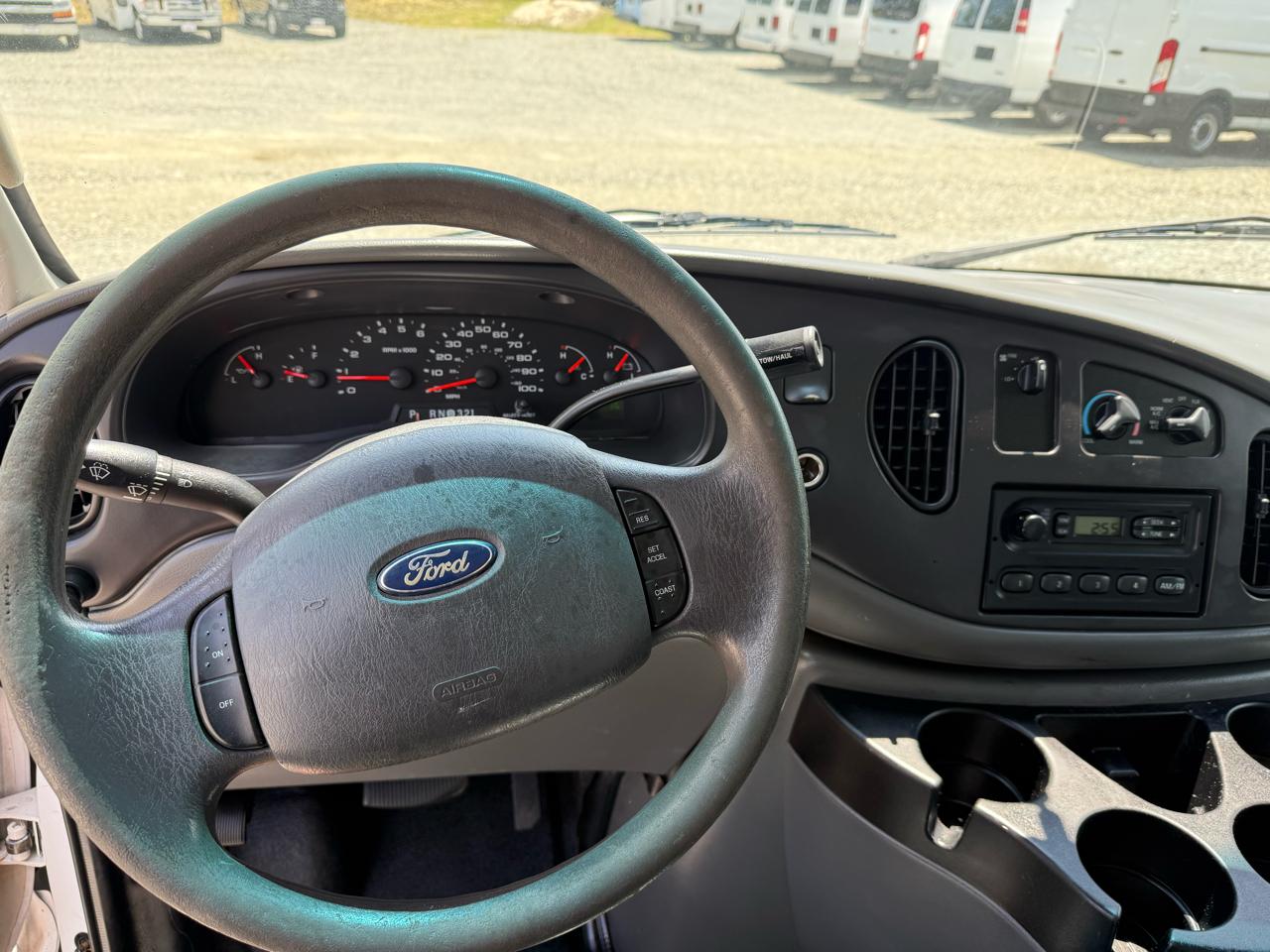 Ford Econoline E-350 Super Duty 2006