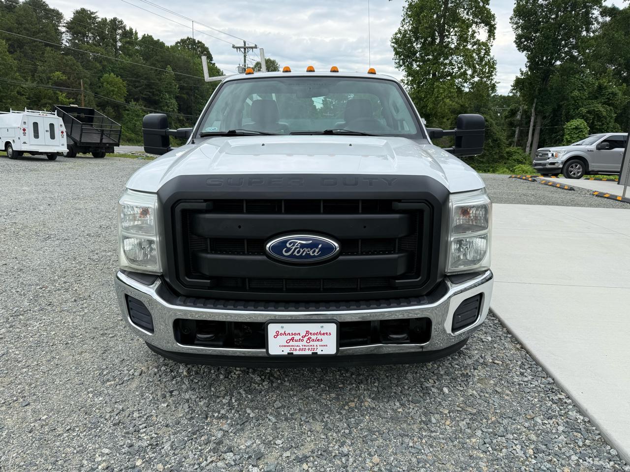 Ford F-350 SD XL DRW 2WD 2011