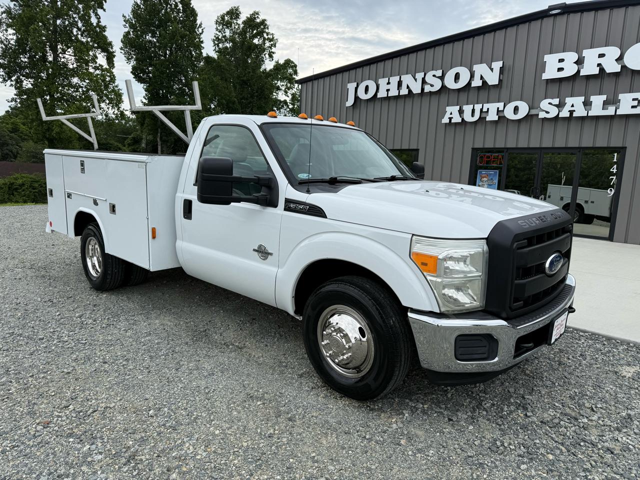 Ford F-350 SD XL DRW 2WD 2011
