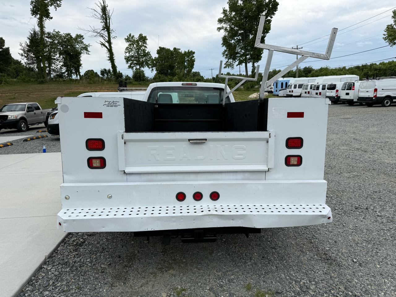 Ford F-350 SD XL DRW 2WD 2011