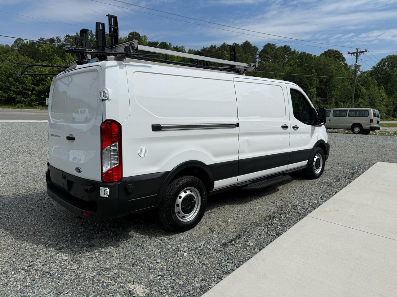Ford Transit 150 Van Low Roof w/Sliding Pass. 130-in. WB 2020