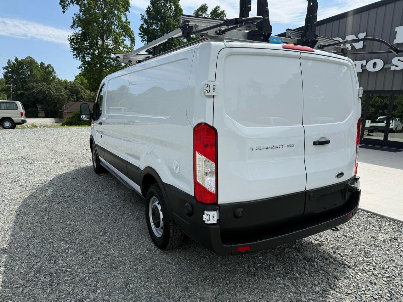 Ford Transit 150 Van Low Roof w/Sliding Pass. 130-in. WB 2020