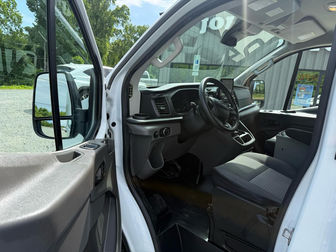 Ford Transit 150 Van Low Roof w/Sliding Pass. 130-in. WB 2020