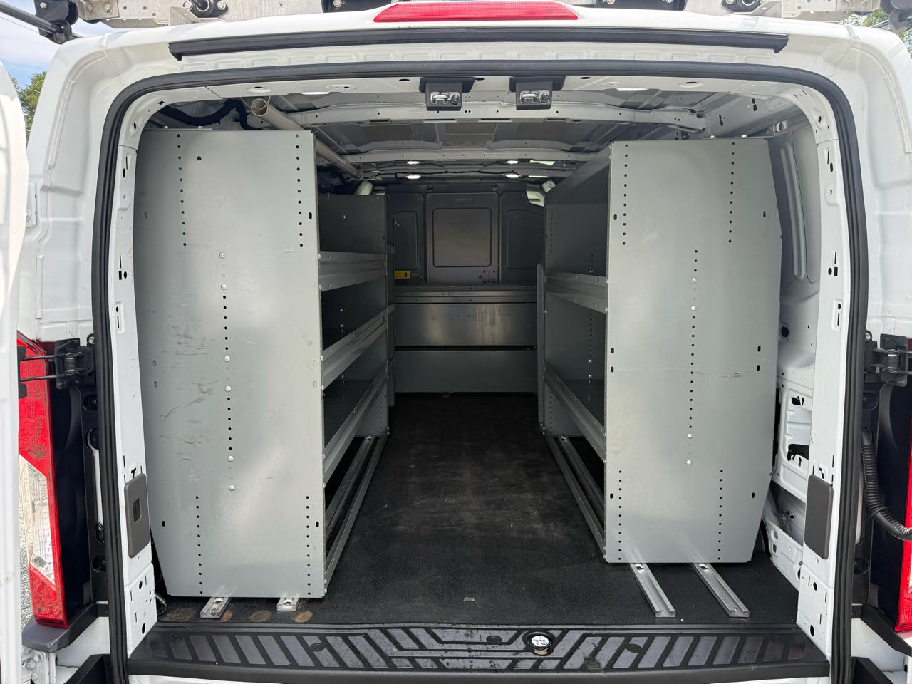 Ford Transit 150 Van Low Roof w/Sliding Pass. 130-in. WB 2020