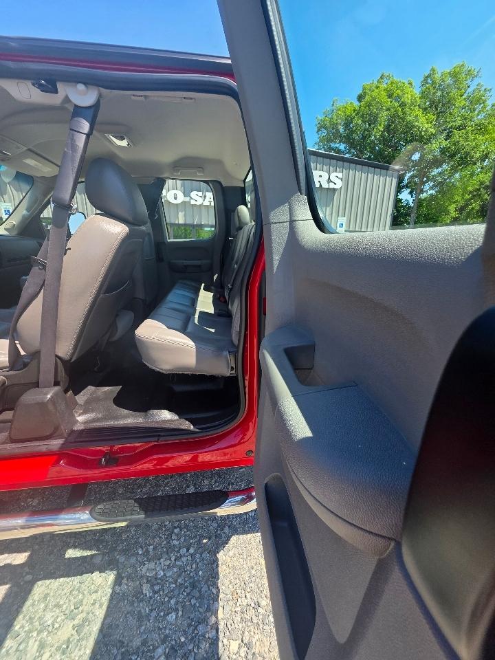 Chevrolet Silverado 3500HD 4WD Double Cab 162" Work Truck 2011