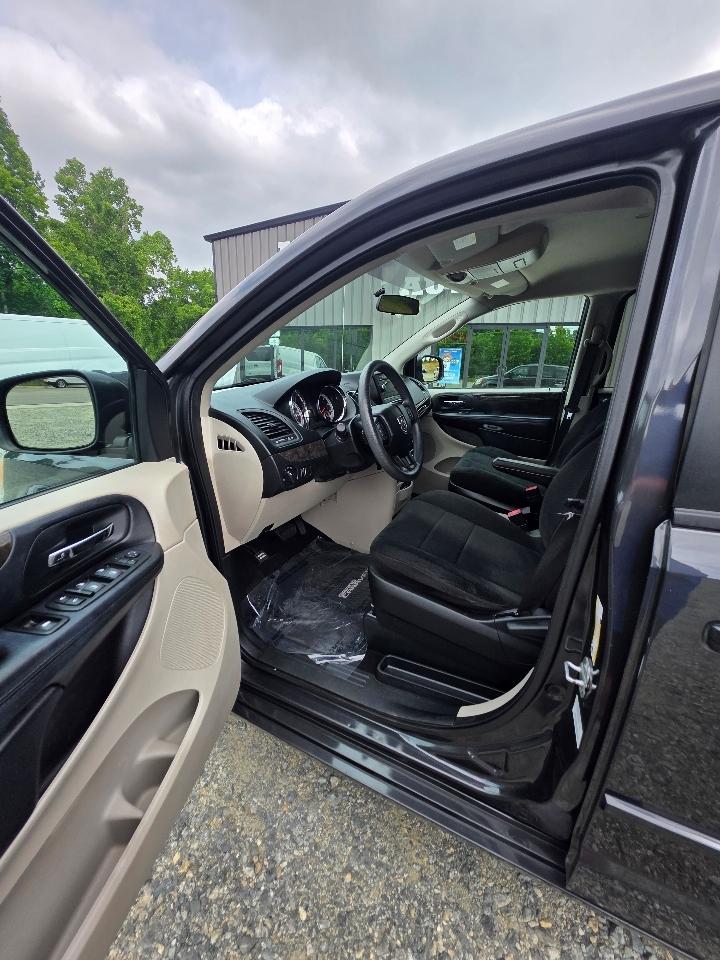 Dodge Grand Caravan Express 2011