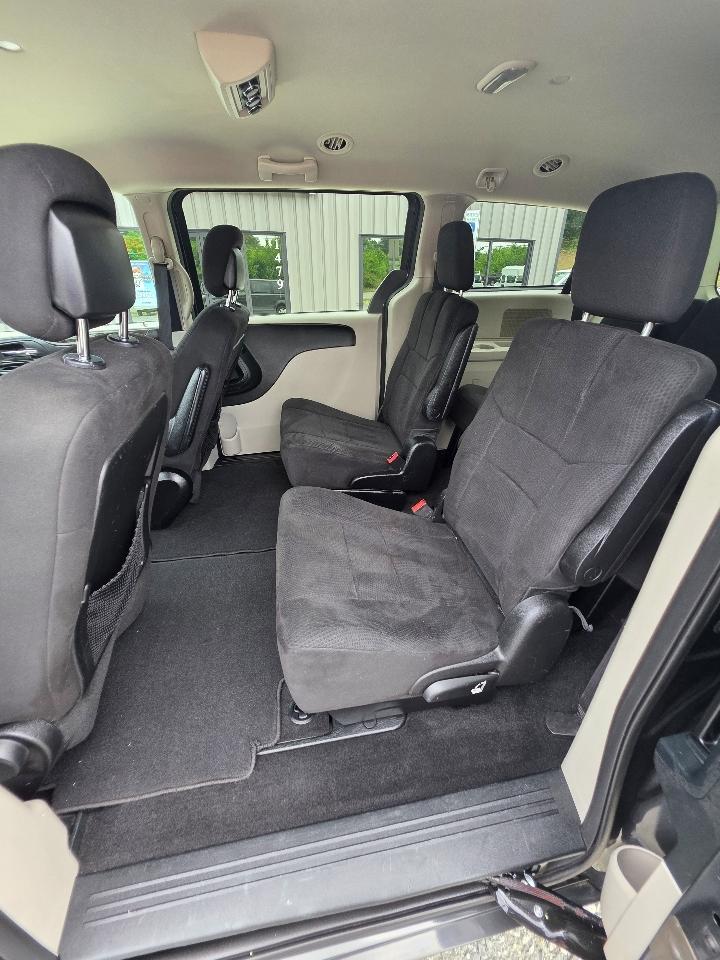 Dodge Grand Caravan Express 2011