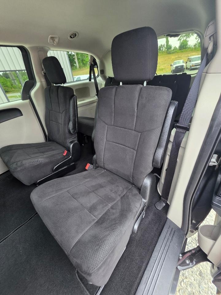 Dodge Grand Caravan Express 2011
