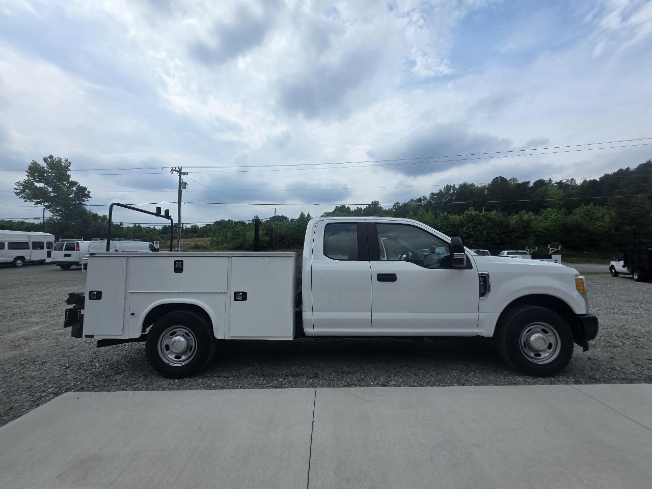 Ford F-250 SD XL SuperCab 2WD 2017