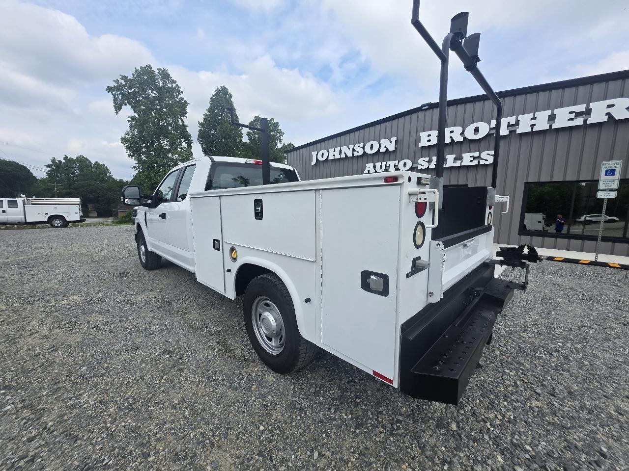 Ford F-250 SD XL SuperCab 2WD 2017