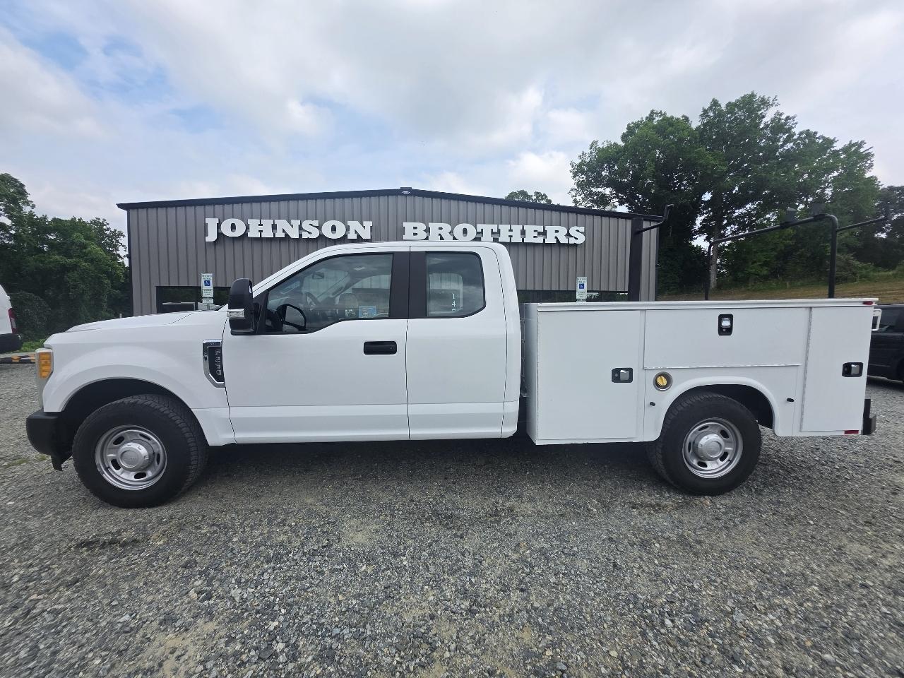 Ford F-250 SD XL SuperCab 2WD 2017