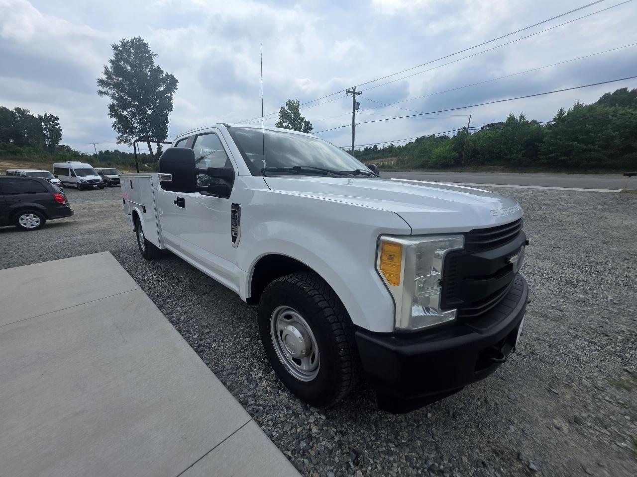Ford F-250 SD XL SuperCab 2WD 2017