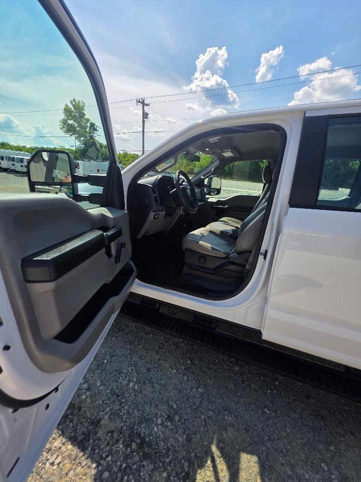 Ford F-350 SD XL Crew Cab DRW 4WD 2017
